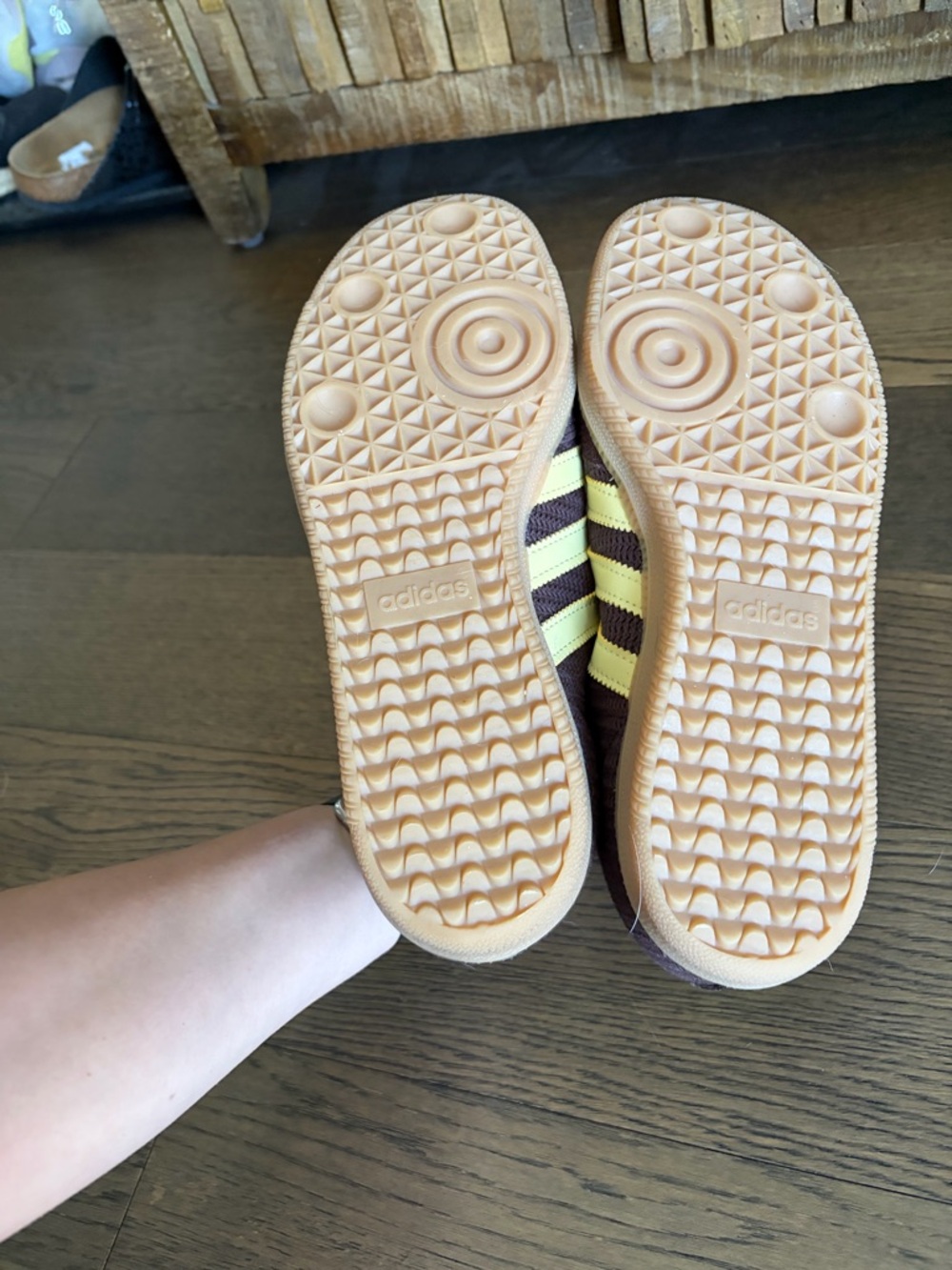 Women's Adidas Samba OG - Shadow Brown/Powder Yellow size 9 - Picture 14 of 14